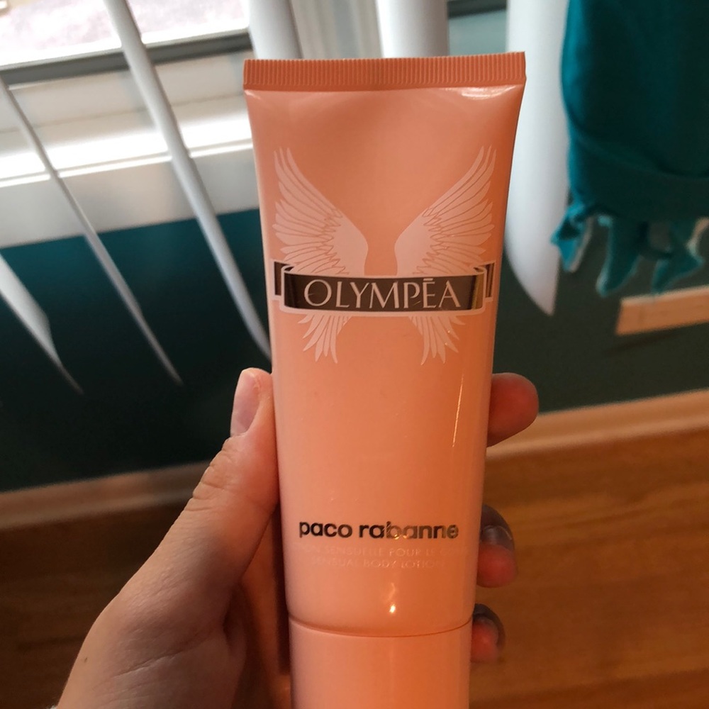 DISCONTINUED Olympia Hand/Body Cream
